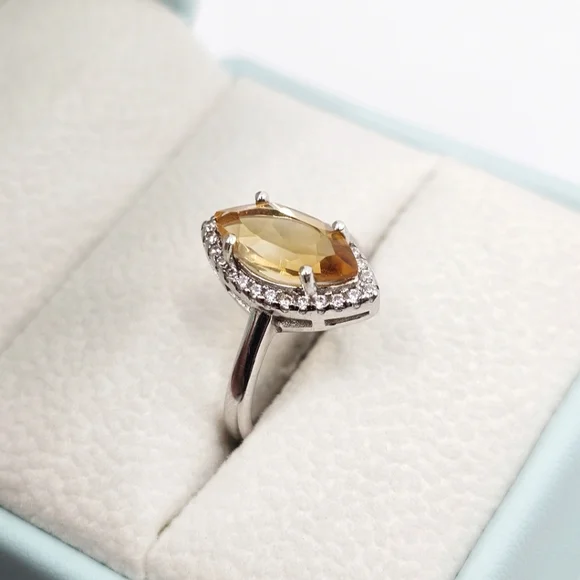 Champagne Topaz - Picture 4 of 5